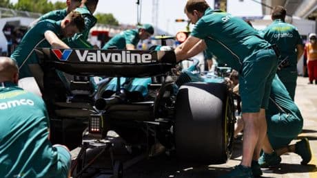 La FIA revisa el Aston Martin de Fernando Alonso