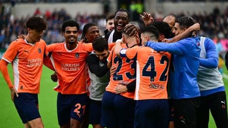 Başakşehir'den Viking karşısında müthiş geri dönüş: Rövanş öncesi büyük avantaj