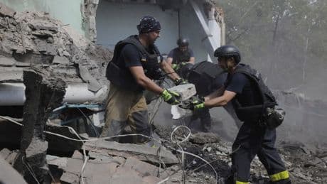 Krieg in der Ukraine: Verletzte bei russischem Angriff auf Charkiw