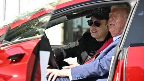 Los beneficios netos de Tesla se desploman un 71% en el primer trimestre del año tras la incorporación de Musk al Gobierno de Trump