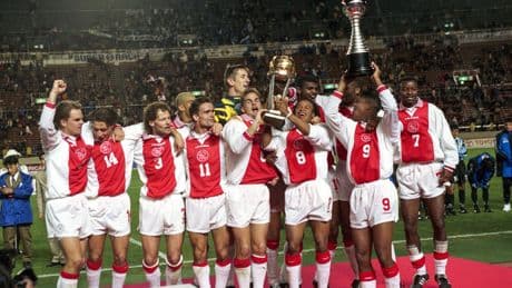 FIFA goochelt met toernooinamen en beschouwt Feyenoord en Ajax niet langer als wereldkampioen