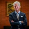 Pieter De Crem (62), burgemeester van Aalter, spreekt voor het eerst na heisa rond woonstcontroles: “Soms is de situatie mensonwaardig. Mogen wij daar nog tegen optreden?”