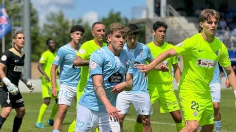 El Amorebieta golea en su regreso a Urritxe