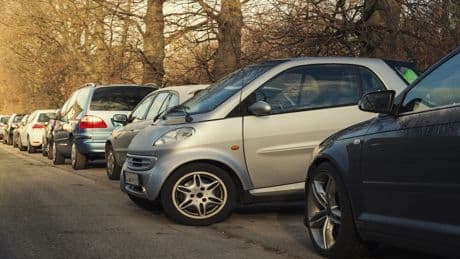 Als Mann auf dem Frauenparkplatz parken: Welche Strafen wirklich drohen