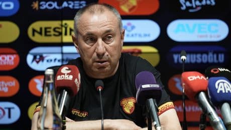 Stanimir Stoilov: "Göztepe’yi daha güçlü kılmak için doğru adımları atmamız gerekiyor"