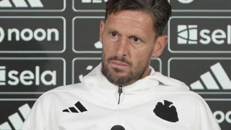 Eddie Howe health latest as Newcastle United assistant says he's had 'minimal contact' with stricken boss