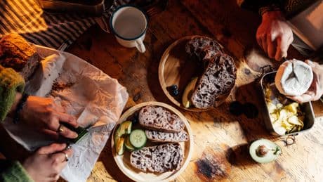 Brot am Abend macht nicht automatisch dick – was wirklich zählt