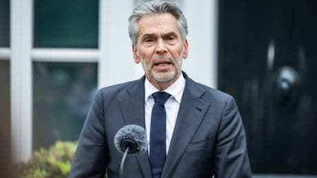 El primer ministro de Países Bajos dimite tras la salida del Gobierno de la derecha radical