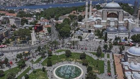 Yerli turistler 76,4 milyar lira seyahat harcaması yaptı