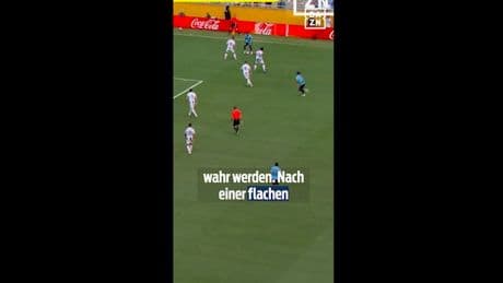 Was macht er denn da?! - Juve-Star schießt GAGA-Eigentor