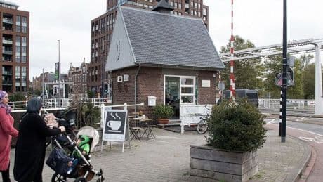 Charmant, gratis en op zoek naar nieuwe invulling: oude brugwachtershuisjes
