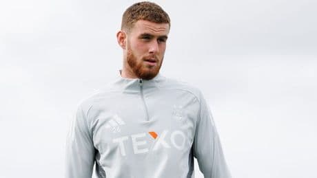 Alfie Dorrington reaction to Aberdeen Conference League snub revealed as deadline day trio cleared to face Livingston