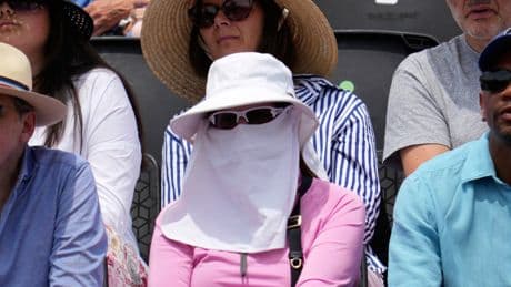U.K. Heat Wave Leaves Britons Looking for Ways to Stay Cool