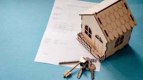El aumento de la demanda y el precio desbocado de la vivienda disparan el saldo de nuevas hipotecas a máximos de 2008