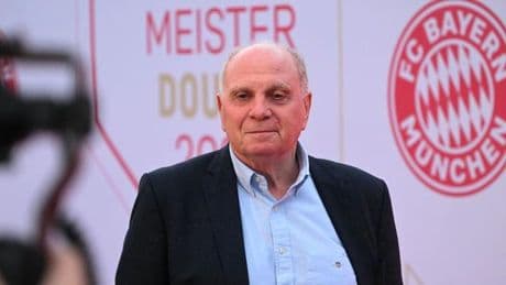 Fußball-Bundesliga: "Schale ist dahoam": Bayern poltern und feiern