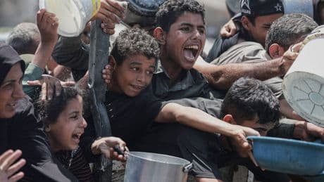 Gaza: 200 Prominente wenden sich mit offenem Brief an Kanzler Merz