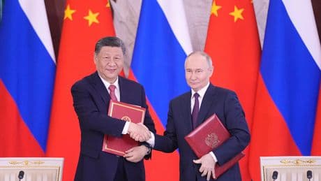 Putin y Xi defienden los lazos entre Rusia y China en pleno choque de sus aliadas India y Pakistán