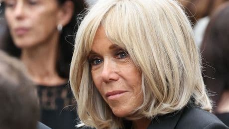Brigitte en Emmanuel Macron opnieuw naar rechter vanwege complottheorie van influencer