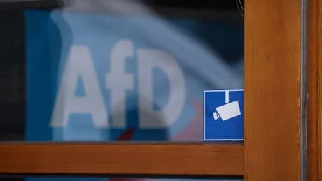 AfD will sich mit allen Mitteln wehren – „Umgang, wie von Spahn gefordert“