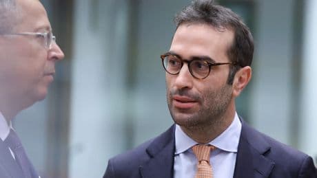 El Gobierno asegura que mantendrá las ayudas por los aranceles incluso aunque haya acuerdo con Estados Unidos