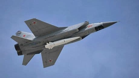 Russia, missili ipersonici Kinzhal su Kiev: cosa sono, i suoi limiti e quanti ne possiede (realmente) il Cremlino