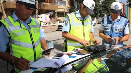 Trafik magandaları şimdi hapı yuttu: Cezalar rekor seviyede artıyor! Yollar artık asla eskisi gibi olmayacak