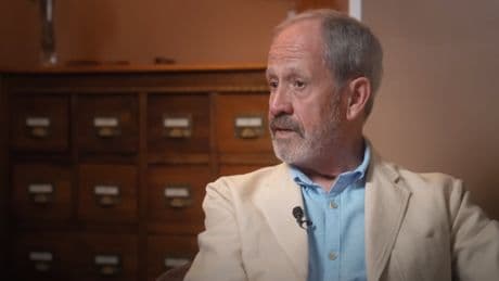 José Luis Marín, psiquiatra: “Hoy la tristeza está criminalizada. Te dicen que tienes que estar bien, sonreír, ser positivo todo el tiempo, pero es inútil e insostenible”