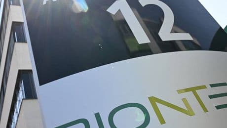 Pharmaunternehmen: Biontech kauft Rivalen Curevac für Milliardenbetrag