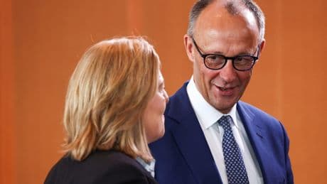 Regierung plant große Änderungen - Rutschen wir heimlich in die Rente ab 70?