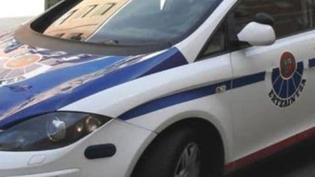 Detenido un hombre de 30 años tras intentar cobrar un cheque falso en un banco de Bilbao