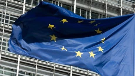700 Millionen Euro – EU verhängt drastische Geldstrafe gegen Apple und Meta