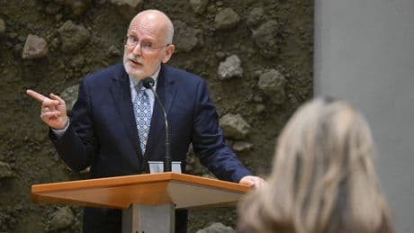 Timmermans heeft ’absoluut’ geen spijt van scheldkanonnade richting Boomsma (NSC) en noemt hem opnieuw ’huichelachtig en hypocriet’
