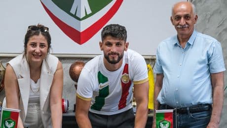 Amedspor, stoper Kahraman Demirtaş ile 2 yıllık sözleşme imzaladı