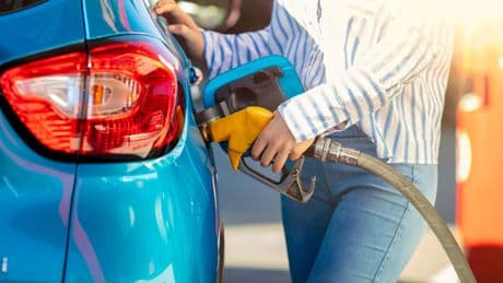 Station-service : 1 litre d’essence acheté, mais combien dans le réservoir ? On a fait le test