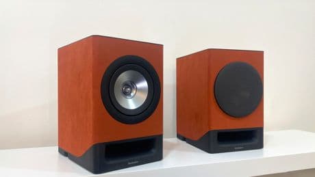 Die Technics CX700 WLAN-Boxen spielen im Test Sonos in Grund und Boden