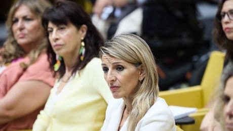 Yolanda Díaz pide "explicaciones" al PSOE por el caso Leire Díez mientras blinda al Gobierno