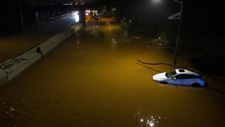 Noodtoestand afgekondigd in New Jersey door zware regen, ook New York City getroffen door overstromingen: metro loopt onder
