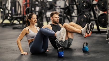 Flacher Bauch: Das ist das beste Training für Ihre Mitte