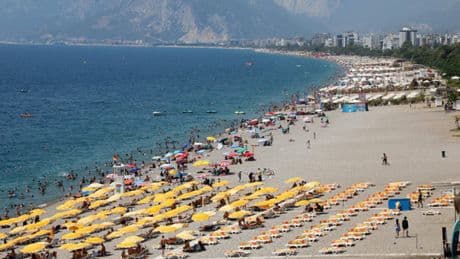 Antalya'da deniz suyu sıcaklıklarında artış! Kaşıntı ve yanma şikayetleri arttı