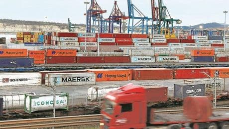 Las exportaciones vascas se recuperan con una subida del 6,6% en marzo por el tirón de Mercedes