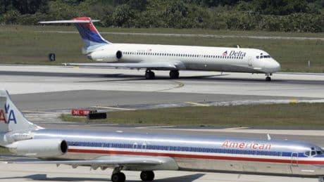 Las fuertes turbulencias en un vuelo de Delta dejan 25 heridos y obligan a realizar un "aterrizaje de emergencia"