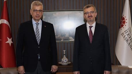 Bakan Memişoğlu, İletişim Başkanı Duran ile görüştü