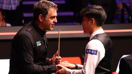 O'Sullivan na rampmiddag klaar op WK snooker, Zhao finalist na lange schorsing