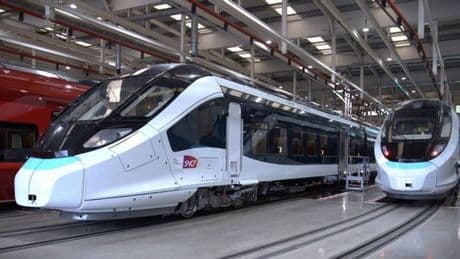 CAF logra un contrato de 1.700 millones en Bélgica pero le pide respeto por los derechos humanos
