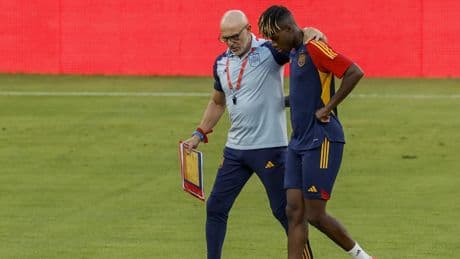 De la Fuente resta importancia a los problemas físicos de Nico Williams