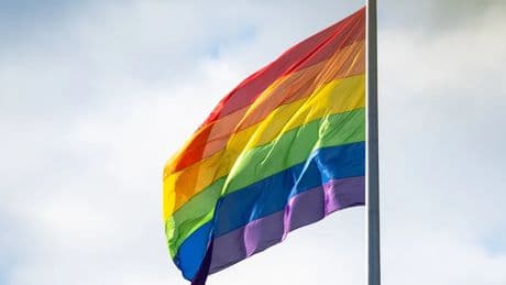 Regenbogenfahne und Melone: Brauchen wir Symbole für die gute Sache?