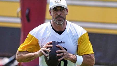 Aaron Rodgers’ family not sure QB’s surprise marriage actually happened