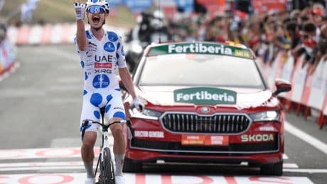 Jonas Vingegaard reclaims Vuelta a Espana lead as Jay Vine wins second stage