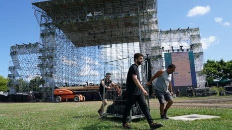 Seis escenarios y un centenar de artistas, listos para recibir en Kobetas a 100.000 melómanos de 60 países