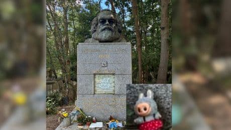 Karl Marx’ın mezarına "labubu" bebeği bırakıldı: Sosyal medyada tartışma yarattı